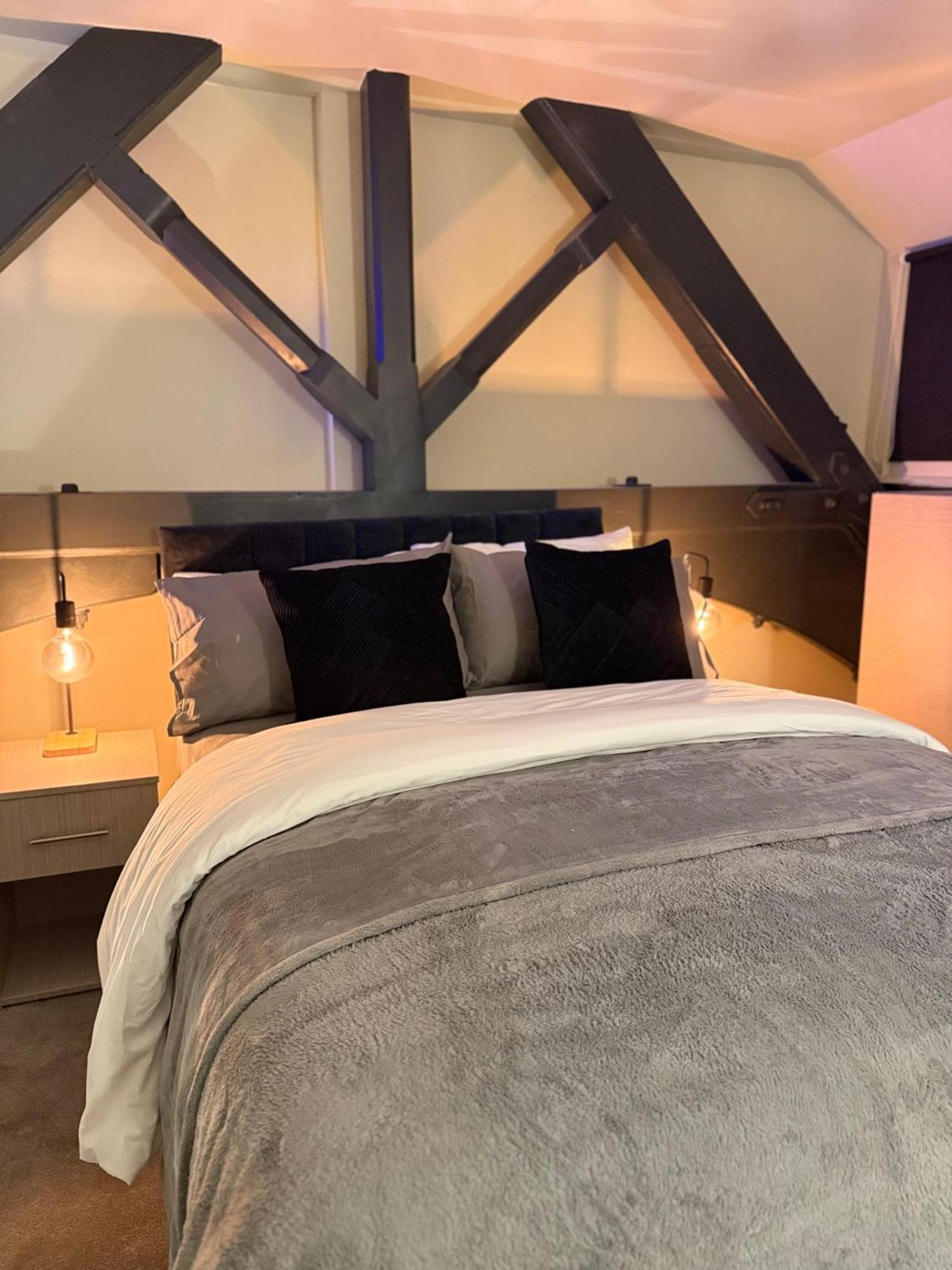 Cosy Mezzanine Apartment Leeds City Centre Extérieur photo