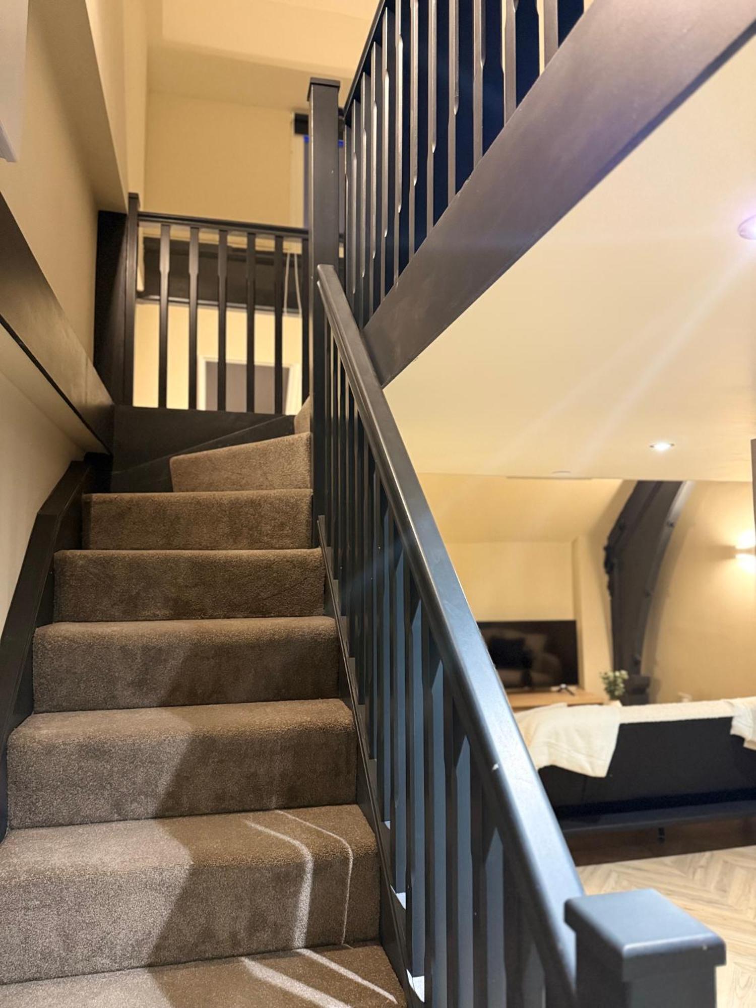 Cosy Mezzanine Apartment Leeds City Centre Extérieur photo