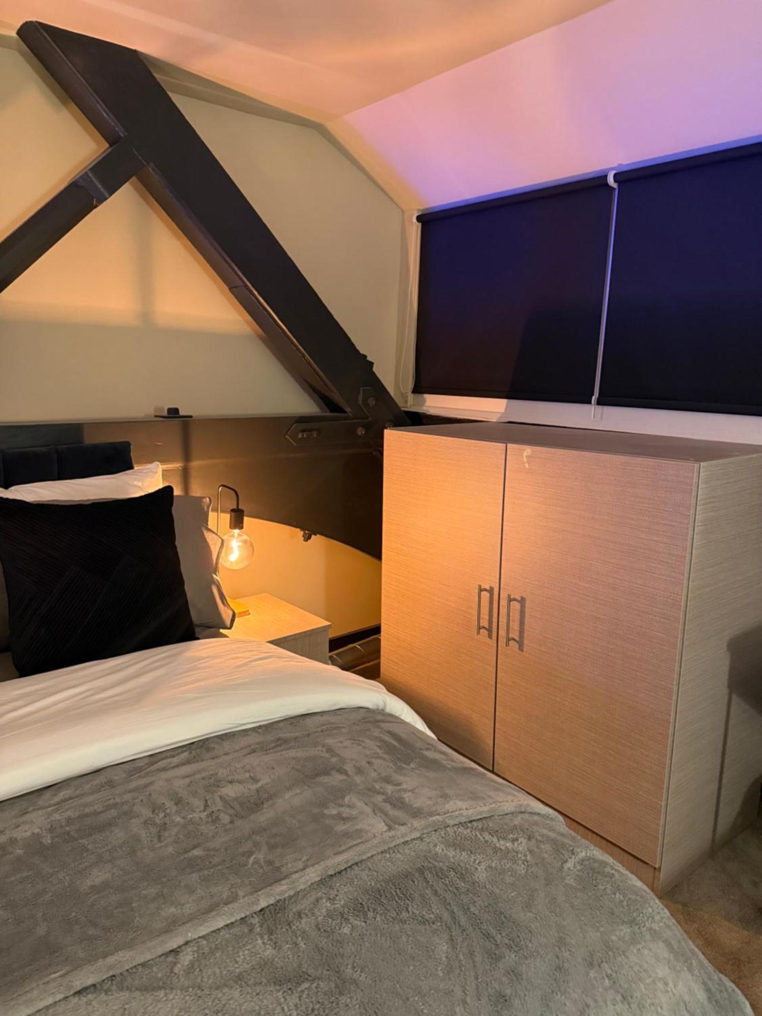 Cosy Mezzanine Apartment Leeds City Centre Extérieur photo